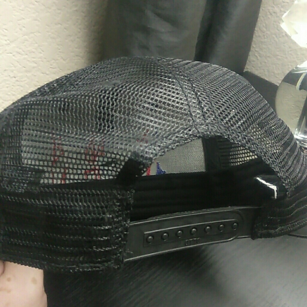 Hat - Picture 5 of 8
